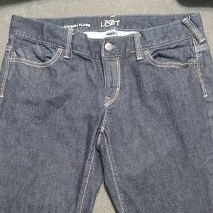 Ann Taylor Modern Flare Jeans Size 8